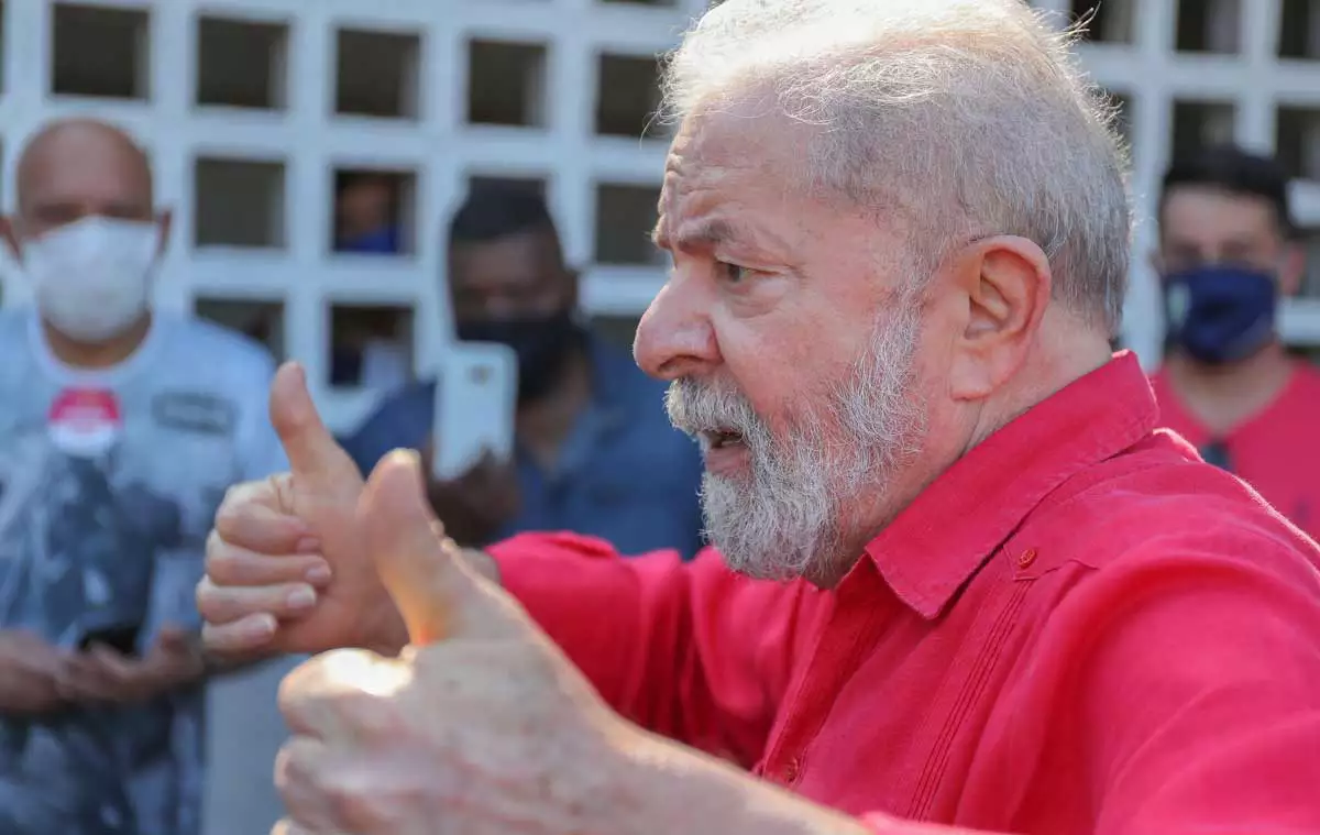 Luiz Inácio Lula da Silva é eleito pela terceira vez presidente do Brasil –  Agência AIDS