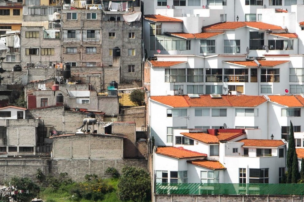 Retratos da desigualdade: fotos de drone revelam contrastes sociais do céu - Mega Curioso