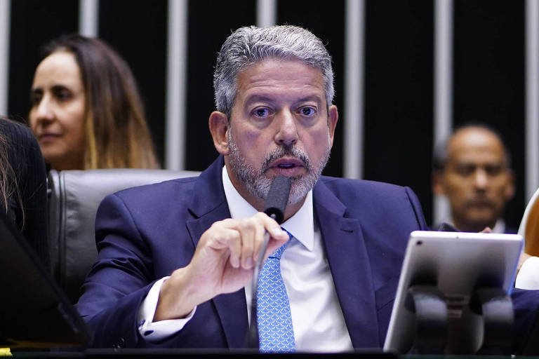 O presidente da Câmara, Arthur Lira (PP-AL); ele se encontrou com a ministra da Saúde, Nísia Trindade, para falar de liberação de emendas