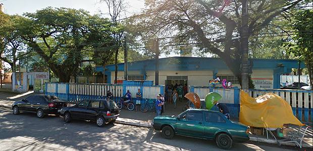 Pacientes invadem UBS por vacina de febre amarela, e segurança é reforçada - 19/01/2018 - Cotidiano - Folha