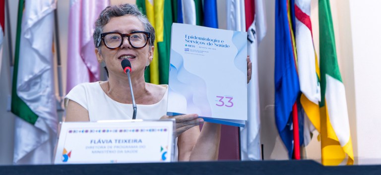 flavia teixeira e publicação.jpg