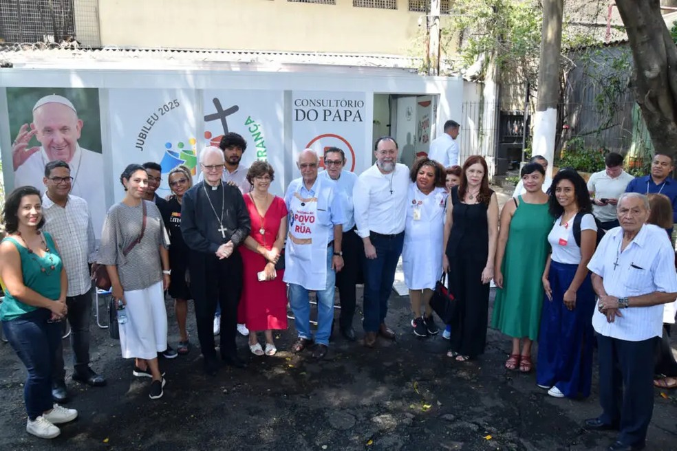 Consultório do Papa foi inaugurado em 19 de fevereiro de 2025 pela Arquidiocese de São Paulo para cuidar da saúde dos moradores de rua. — Foto: Reprodução/Jornal 'O São Paulo'/Arquidiocese de SP