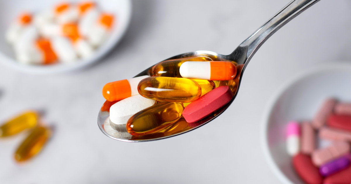 Os benefícios e riscos dos suplementos alimentares para a saúde