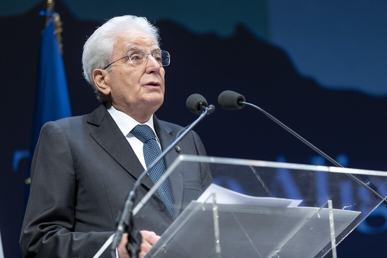 Mattarella,a Ravenna ricordiamo il buio del fascismo - RIPRODUZIONE RISERVATA