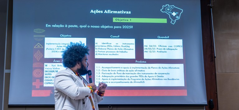 estrategia antirracista apresentação.jpg