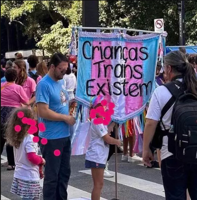 Deputado quer proibir crianças em eventos com conteúdos sexuais