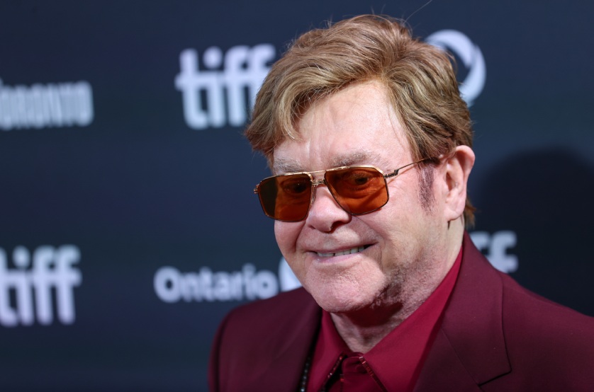 O cantor britânico Elton John