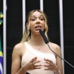 Câmara: Comissão de Direitos da Mulher elege primeira presidente trans – Agência Brasil
