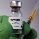 Avanços no combate à hepatite esbarram em ritmo lento e desigual rumo às metas de 2030, alerta OMS