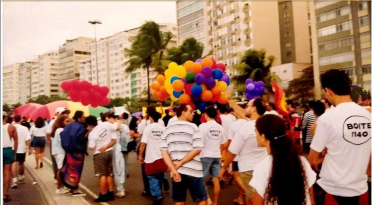 'Marcha pela Cidadania' no Rio, a primeira Parada Gay do Brasil, em 1995