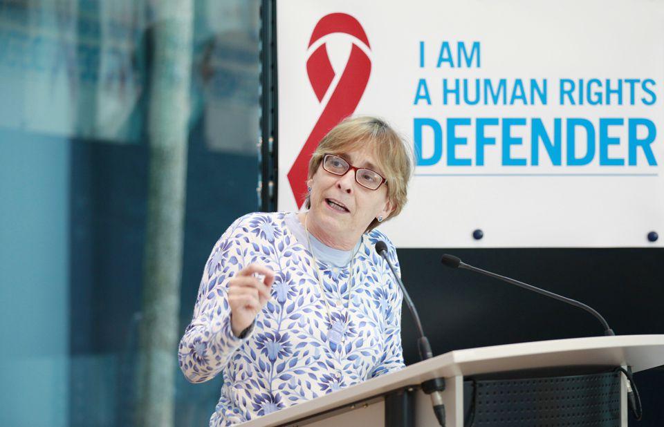 Brasileiros estão minimizando risco, afirma diretora da Organização Mundial da Saúde - Portal CRM-PR