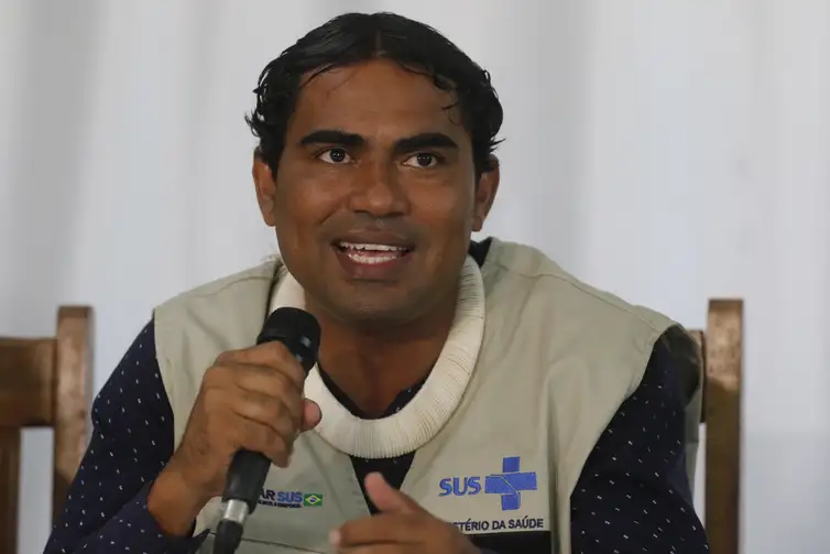 Entrevista do secretário de Saúde Indígena (Sesai) do Ministério da Saúde, Ricardo Weibe Tapeba, sobre o atendimento ao povo Yanomami, no Distrito Sanitário Especial Indígena. 