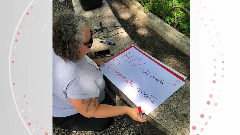 Fabiana Oliveira de Carvalho, 45 anos, testou positivou para o vírus HIV. — Foto: Arquivo pessoal