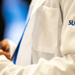 Viva o SUS! O maior sistema público de saúde do mundo é gratuito, universal e do Brasil