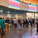 Conferência Europeia sobre Aids começa em Paris com debate sobre estigma e desafios da prevenção do HIV entre mulheres cis e trans