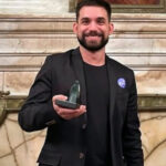 Médico sul-mineiro vence o Prêmio Jabuti 2025 com romance que retrata epidemia do HIV no Brasil, conta G1