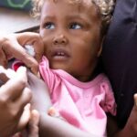 OMS nas Américas lança guias para combater desinformação sobre vacinas