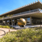 Brasil celebra 40 anos da resposta à aids com exposição que honra histórias, lutas e conquistas