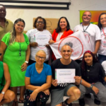 Instituições que atendem pessoas vivendo com HIV no RJ recebem computadores do Ministério das Comunicações