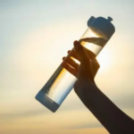 Calor, infecções e desidratação: os cuidados essenciais no verão para pessoas imunodeprimidas