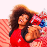 Ativistas elogiam campanha de prevenção às ISTs no Carnaval e ressaltam protagonismo feminino e prevenção combinada