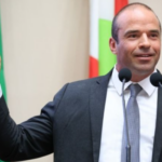 ‘Só lendo eu quase peguei aids’, diz Jessé Lopes ao atacar kit de prevenção ao HIV em Florianópolis, mostra Hora Certa