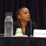 Combinação de anticorpo amplamente neutralizante com cabotegravir mantém HIV suprimido por um ano, aponta estudo apresentado na CROI 2026