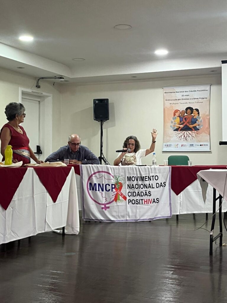 Saúde mental e a dor invisível da mulher com HIV mobilizam debate no X Encontro do Movimento Nacional das Cidadãs Posithivas