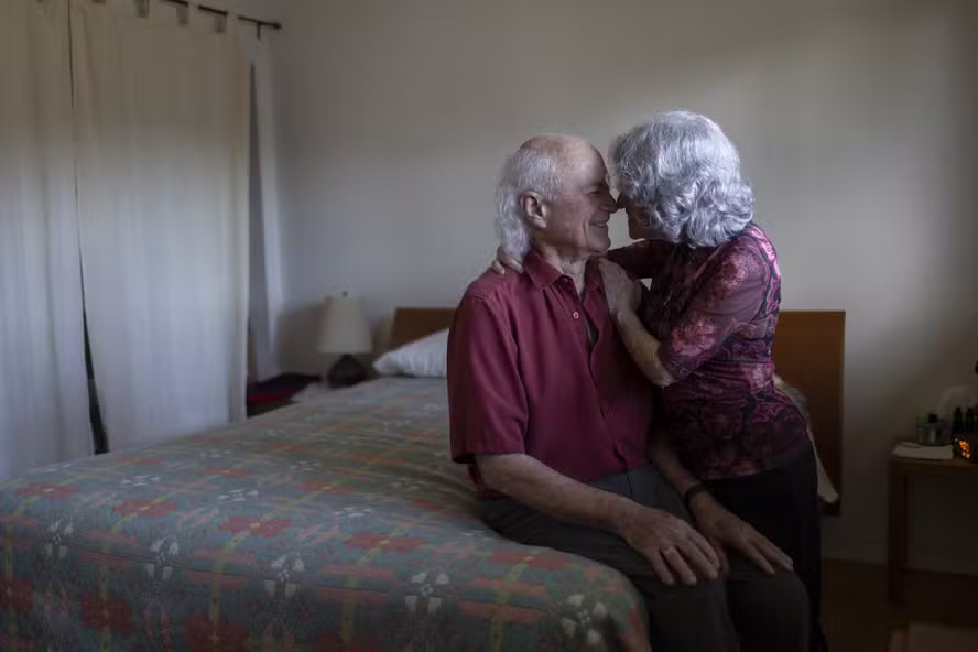 Veja como os idosos estão prolongando sua vida sexual – O Globo