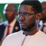 Deutsche Welle: Presidente de Senegal sanciona lei que dobra pena de prisão para relações entre pessoas do mesmo sexo