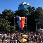 Empresas e instituições comprometidas com diversidade e direitos humanos fortalecem 23ª edição do Camarote Solidário na Parada LGBT+ de São Paulo