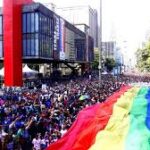 Parada do Orgulho de São Paulo faz 30 anos e ocupará a Av. Paulista trazendo o tema: “A rua convoca, a urna confirma”