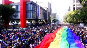 Parada do Orgulho de São Paulo faz 30 anos e ocupará a Av. Paulista trazendo o tema: “A rua convoca, a urna confirma”