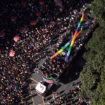 Verde e amarelo ‘voltam’ à Parada LGBT+ em edição marcada por embate político e queda de patrocínios – O Globo