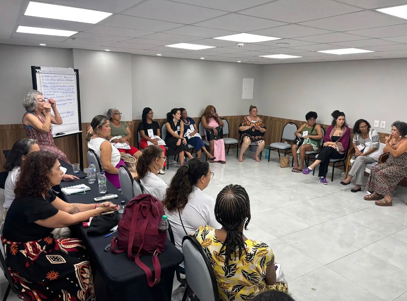 “Nada foi dado”: mulheres com HIV resgatam memórias de luta e alertam para ameaças aos direitos conquistados