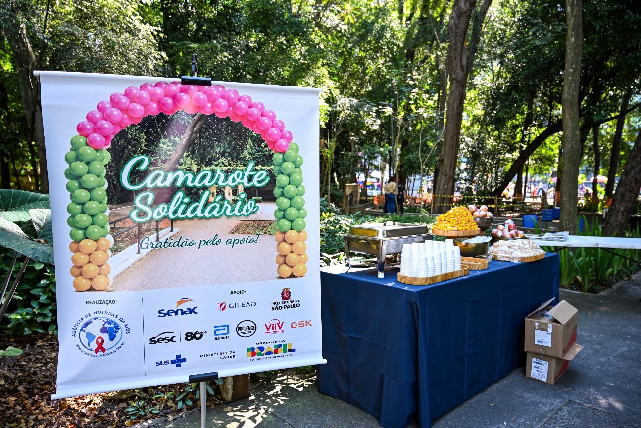 Camarote Solidário transforma celebração em cuidado e arrecada 8,5 toneladas de alimentos para instituições que acolhem pessoas vivendo com HIV
