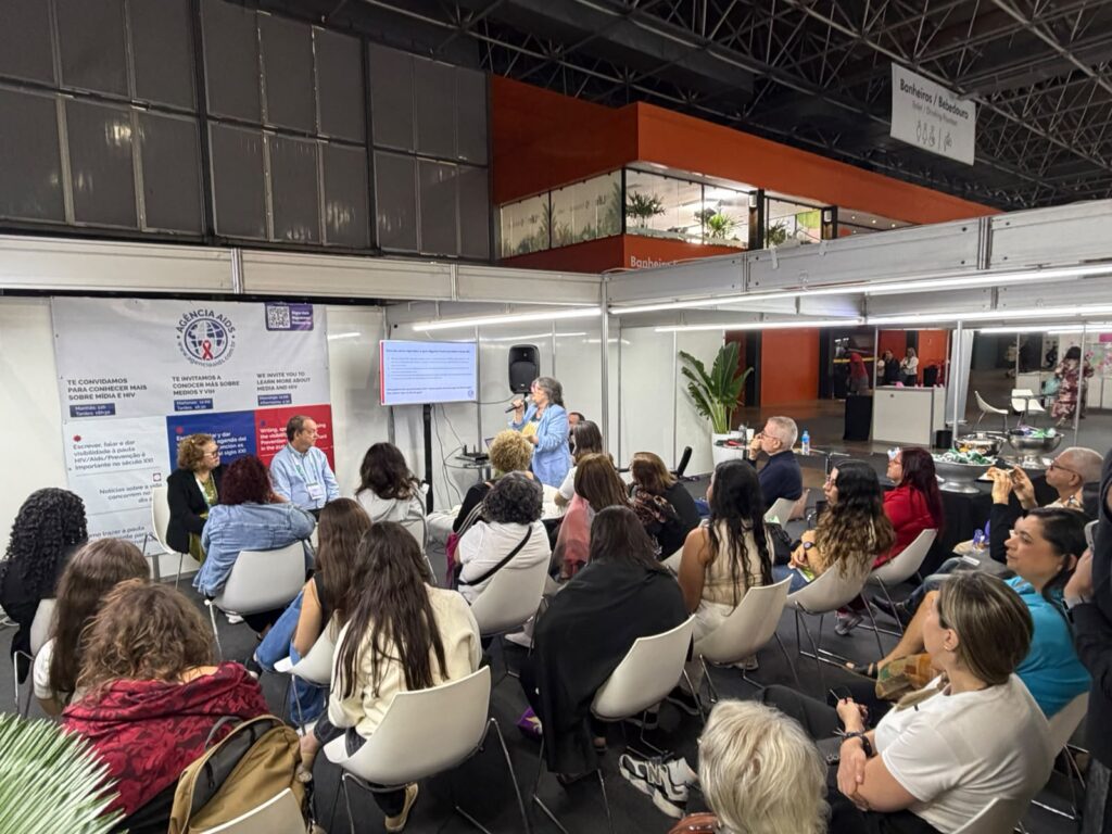 Comunicação também salva vidas: roda de conversa no Global Village defende informação como ferramenta contra o estigma do HIV