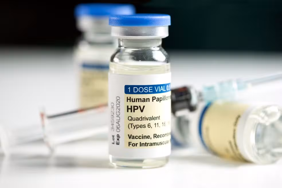 Ministério da Saúde prorroga vacinação contra HPV para jovens de 15 a 19 anos até dezembro – G1