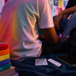 Estudo brasileiro revela que 64,6% dos adolescentes que fazem sexo com homens nunca fizeram teste de HIV