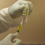 Agência Einstein: Entenda como funciona remédio que promete simplificar o tratamento do HIV